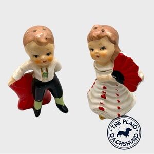 Vintage Spanish Couple Shakers